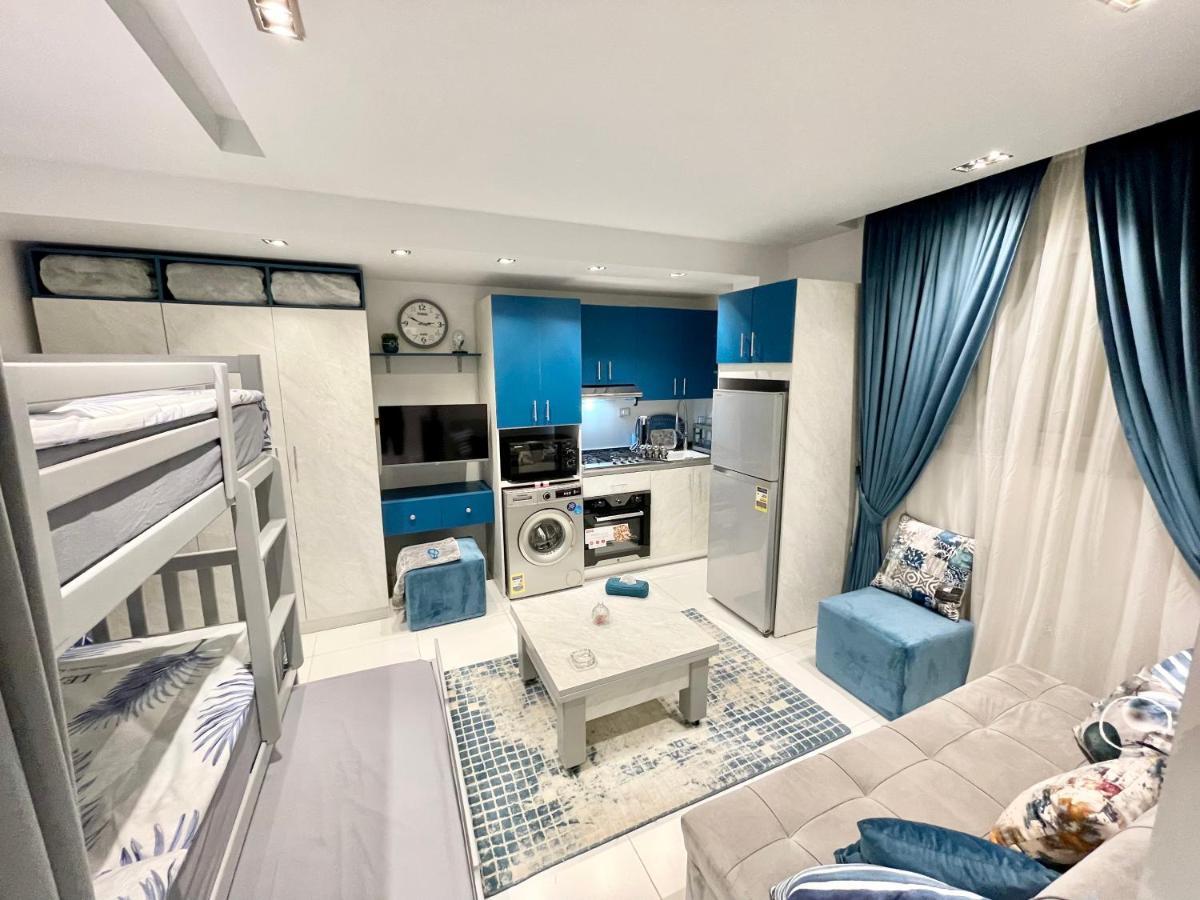 Luxury House 589-2 *